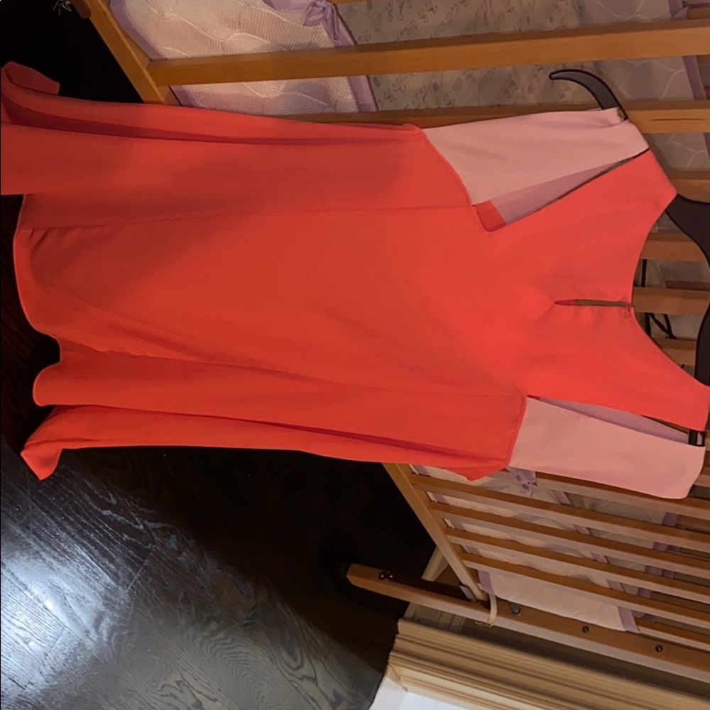 BCBG DRESS - Picture 3 of 3